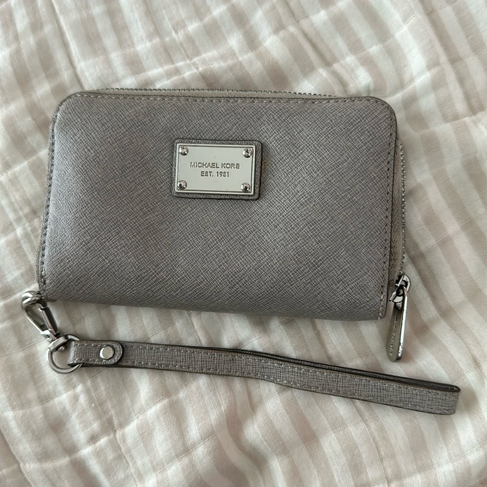 Wallet/ wristlet